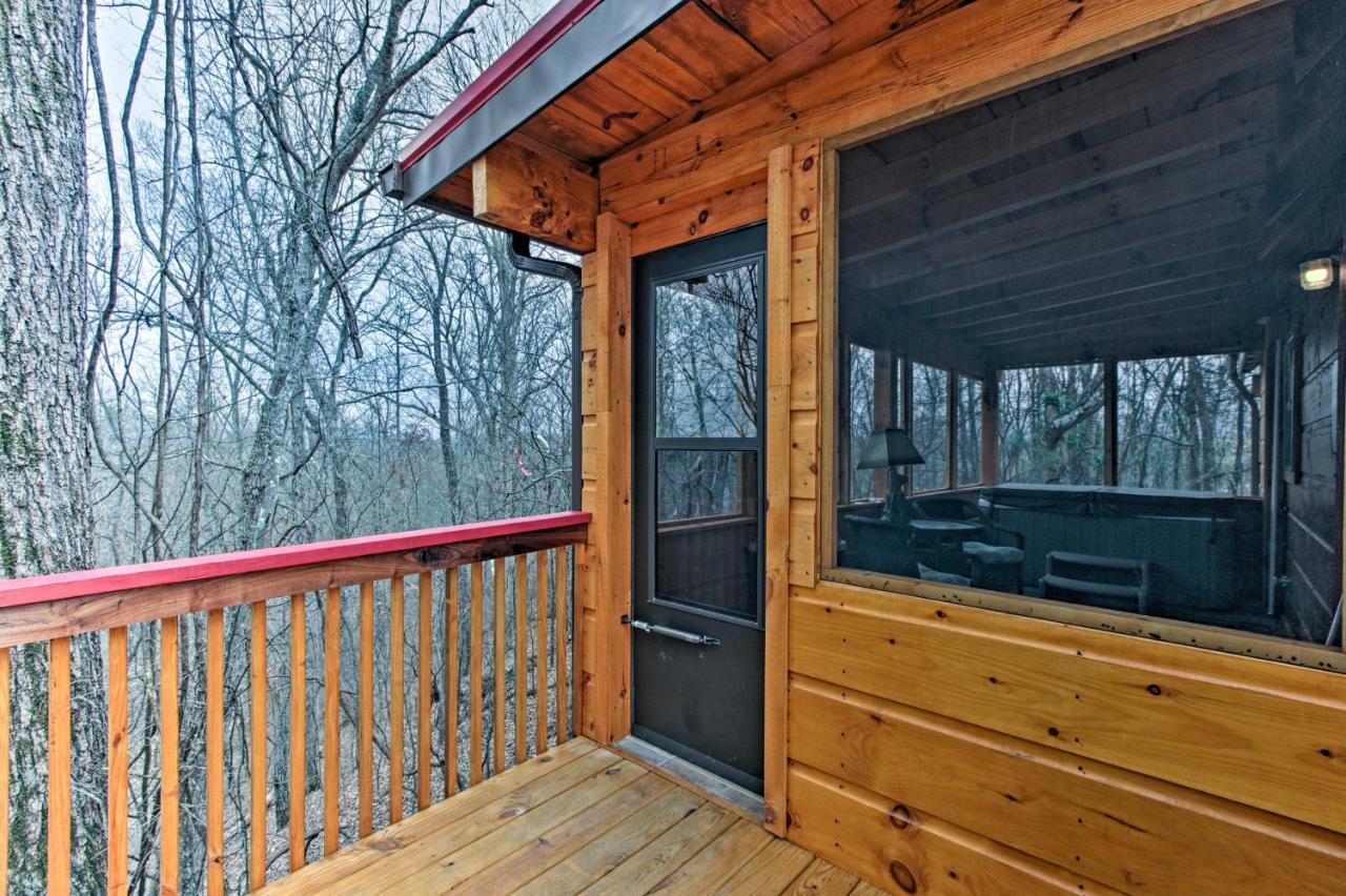 Custom Sevierville Log Cabin W/Spa - On 10 Acres! Exterior photo