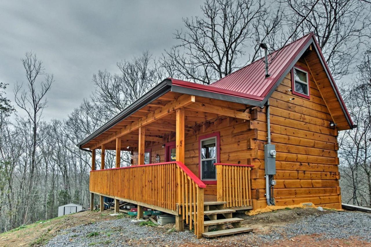 Custom Sevierville Log Cabin W/Spa - On 10 Acres! Exterior photo